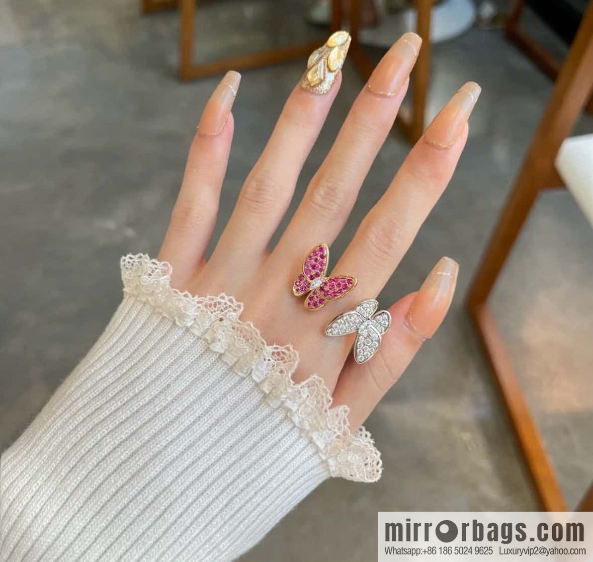 ❗️New ❗️ ☀️ Original ☀️ Van Cleef & Arpels Two Butterfly Ring ☀