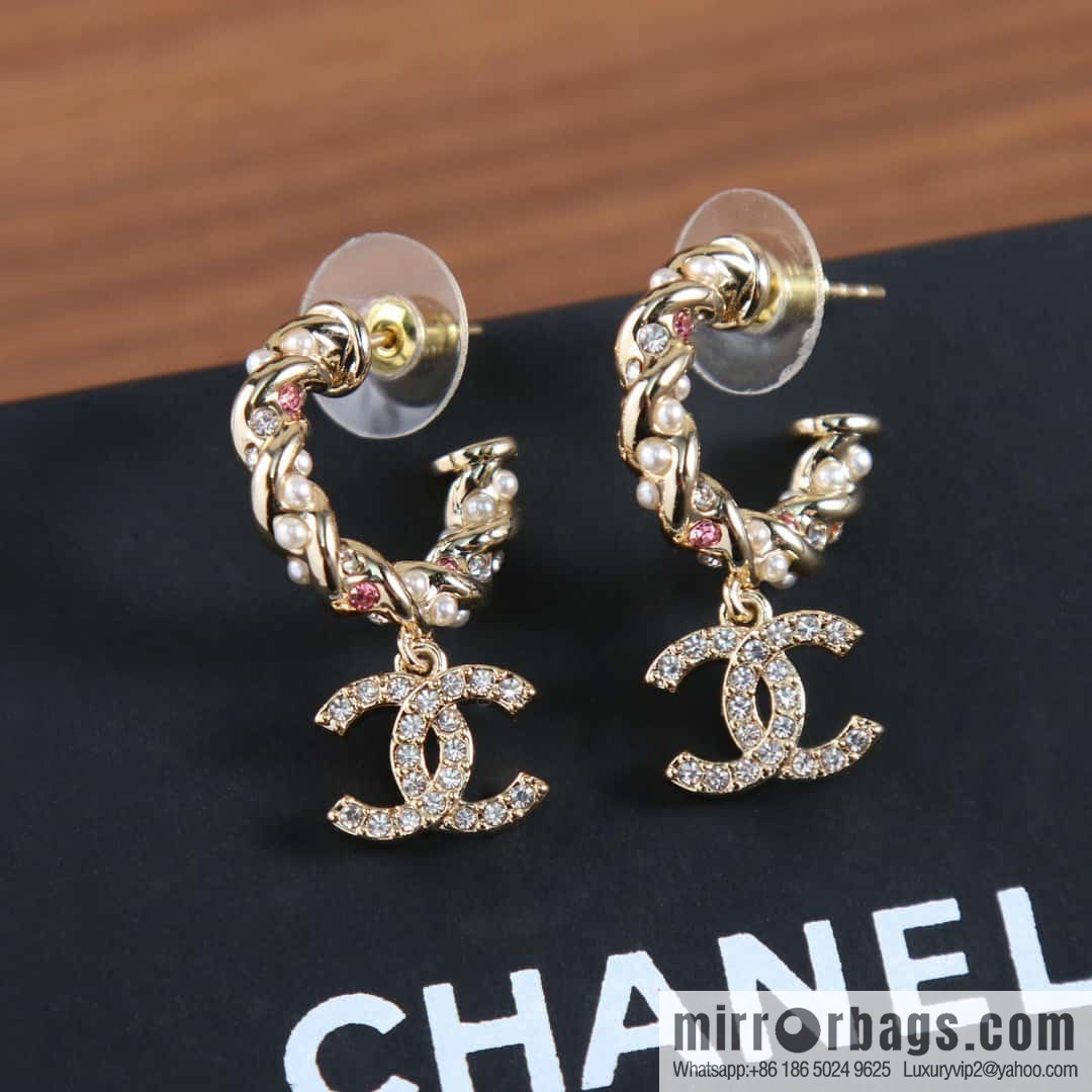☀️New ☑️ Chanel C2 double c twist pink diamond pearl stud earrings