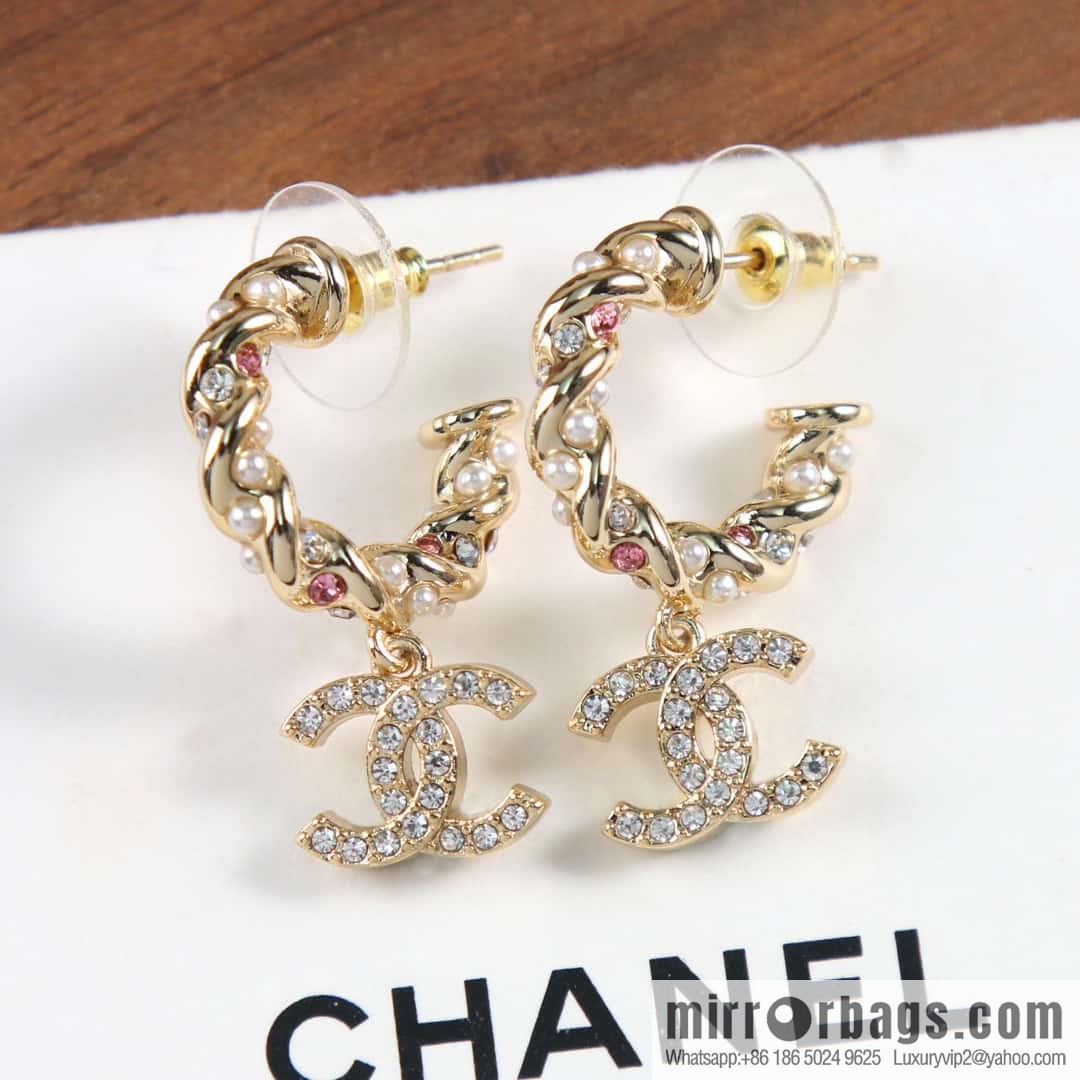 ☀️New ☑️ Chanel C2 double c twist pink diamond pearl stud earrings
