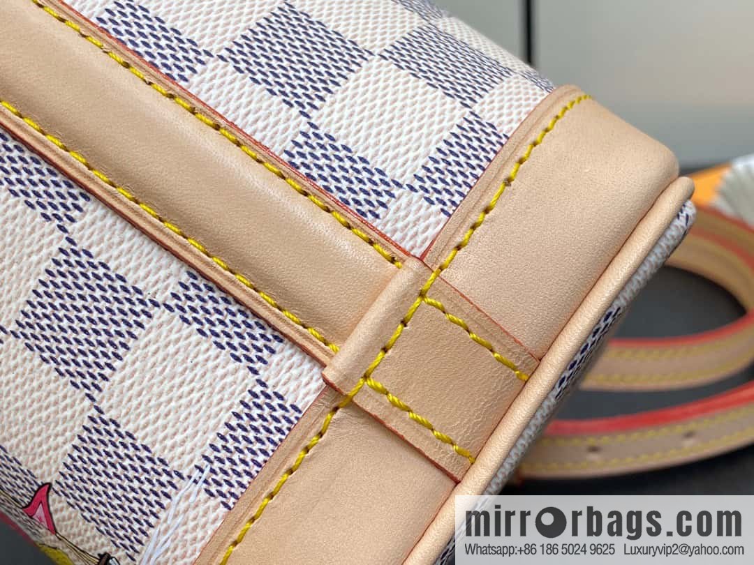 [Boutique‑grade] N40511 white grid silk screen printing, Christmas tote bag series NANO NOE handbag, this Nano Noé handbag