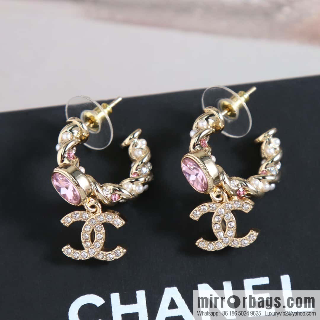 ☀️New ☑️ Chanel C2 double c twist pink diamond pearl stud earrings