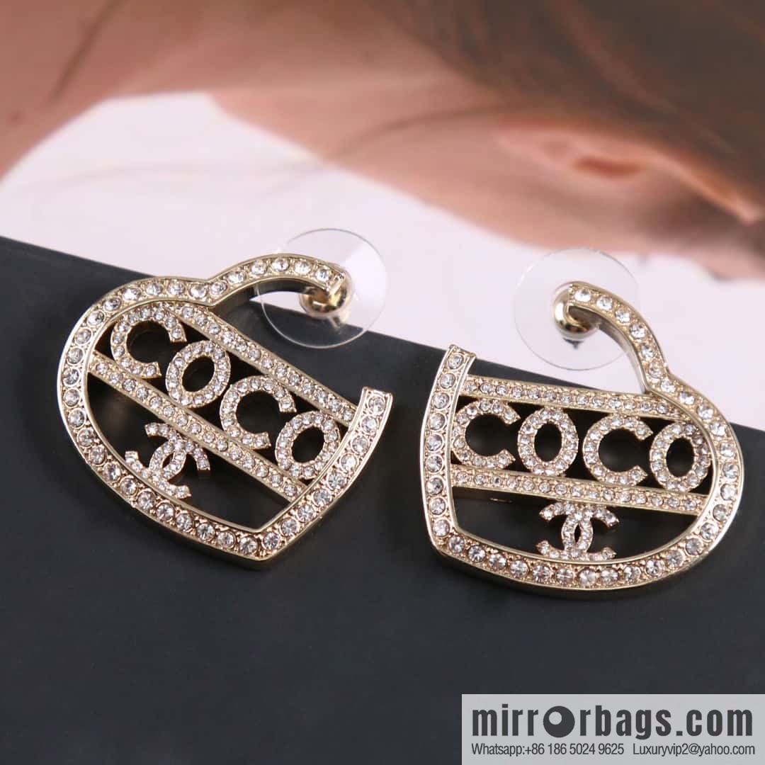 ☀️New ☑️ Chanel C1 full diamond coco peach heart love stud earrings