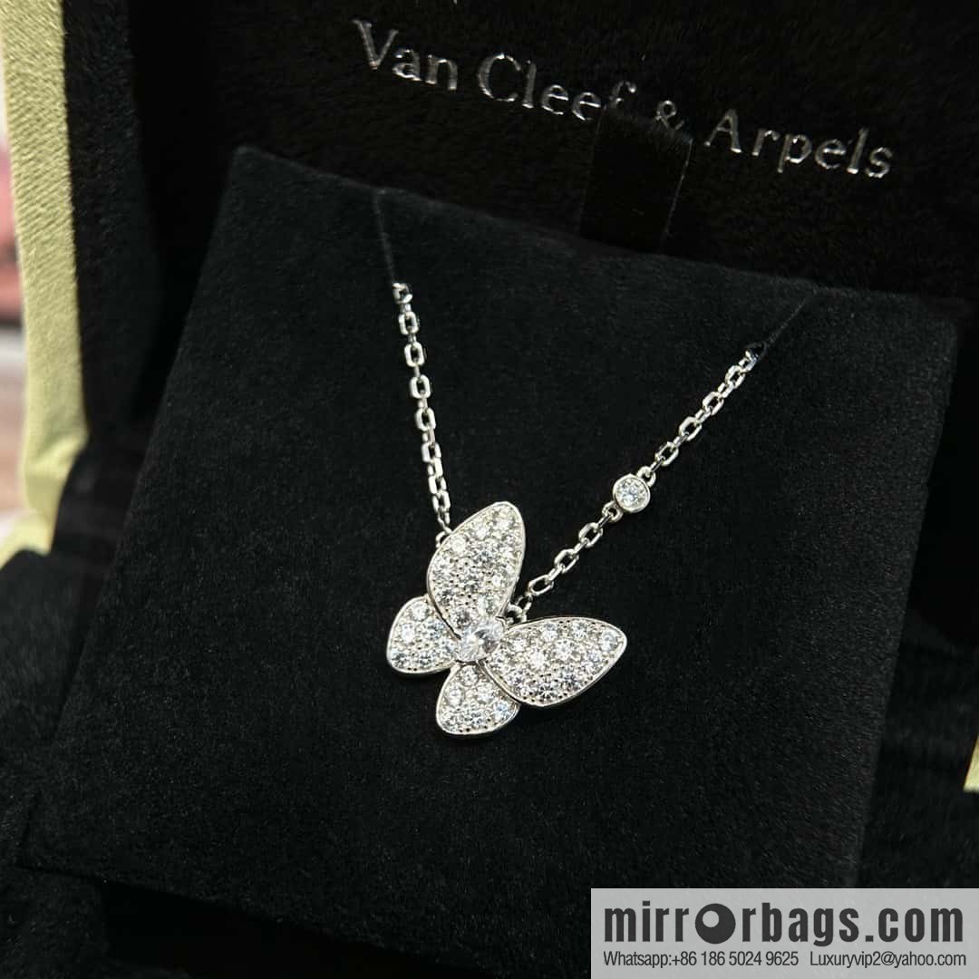 ❗️New ❗️ ☀️ Original ☀️ Van Cleef & Arpels Two Butterfly Diamond Butterfly Necklace