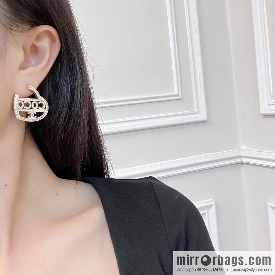 ☀️New ☑️ Chanel C1 full diamond coco peach heart love stud earrings