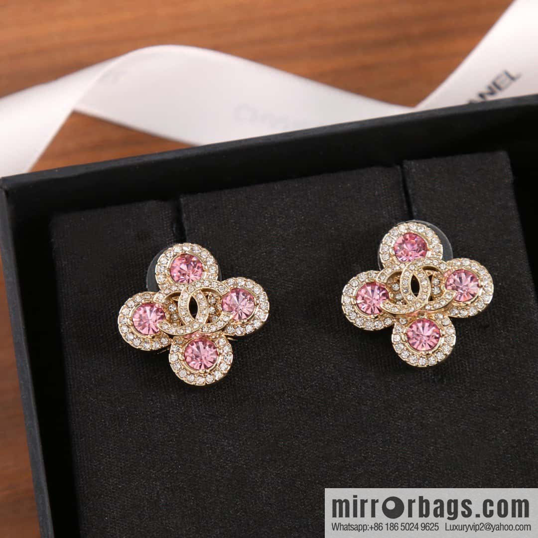 ☀️New ☑️ Chanel C1 double c four-leaf clover pink diamond stud earrings