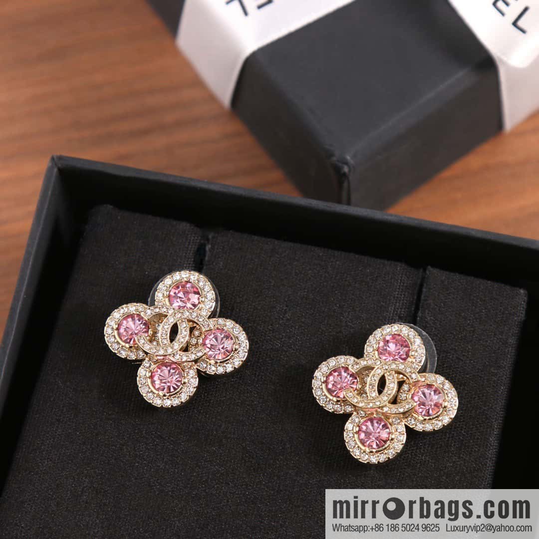 ☀️New ☑️ Chanel C1 double c four-leaf clover pink diamond stud earrings