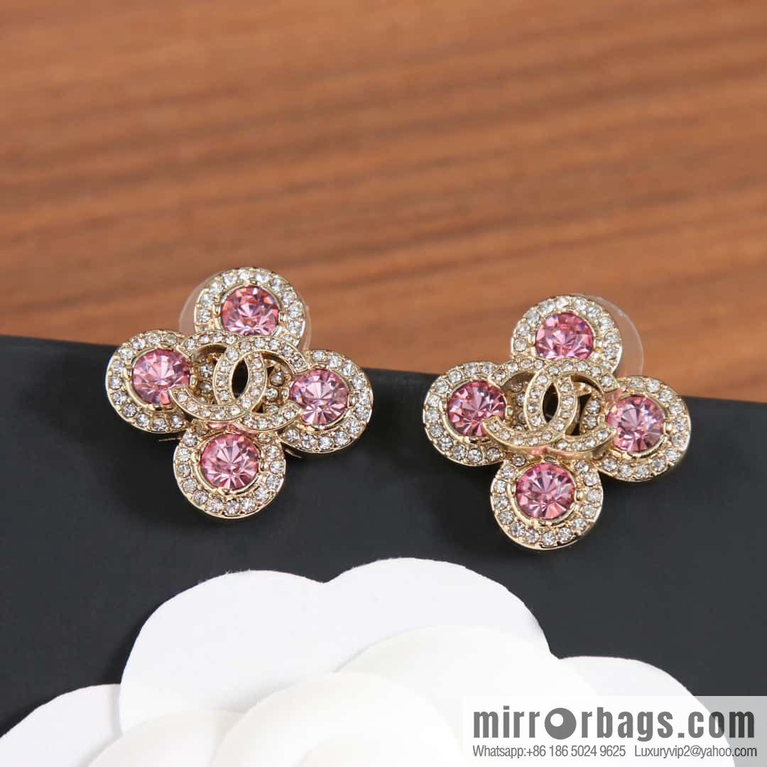 ☀️New ☑️ Chanel C1 double c four-leaf clover pink diamond stud earrings