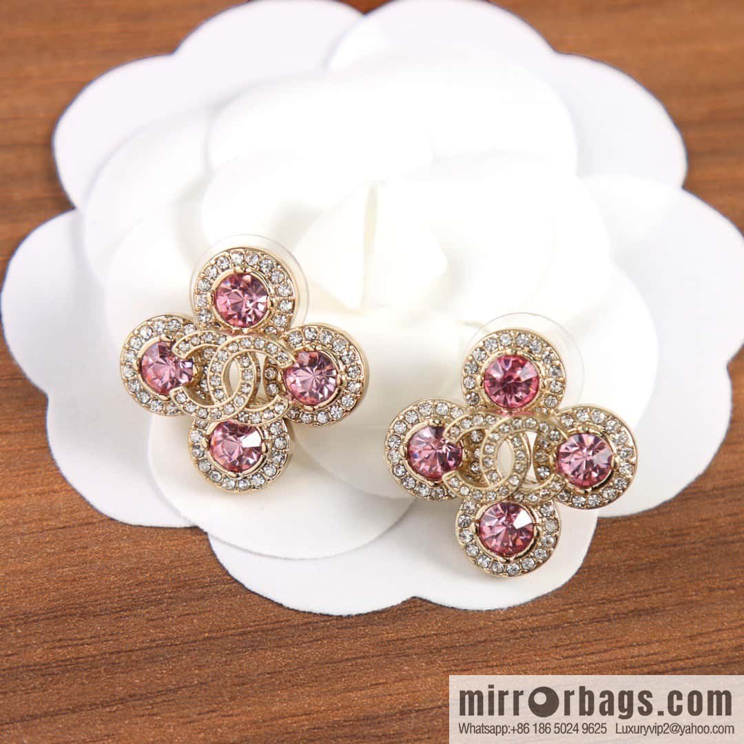 ☀️New ☑️ Chanel C1 double c four-leaf clover pink diamond stud earrings
