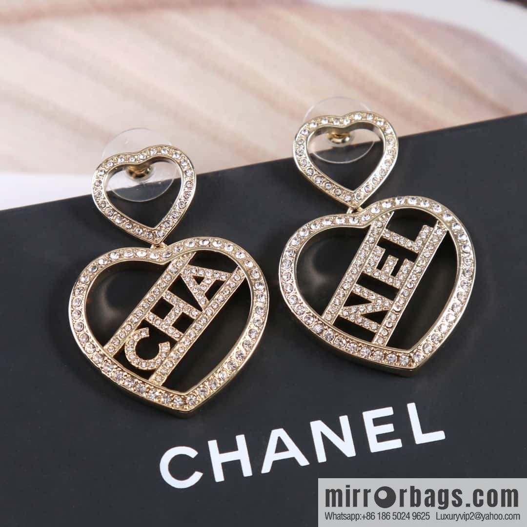 ☀️New ☑️ Chanel C2 double peach heart love hollow full diamond stud earrings