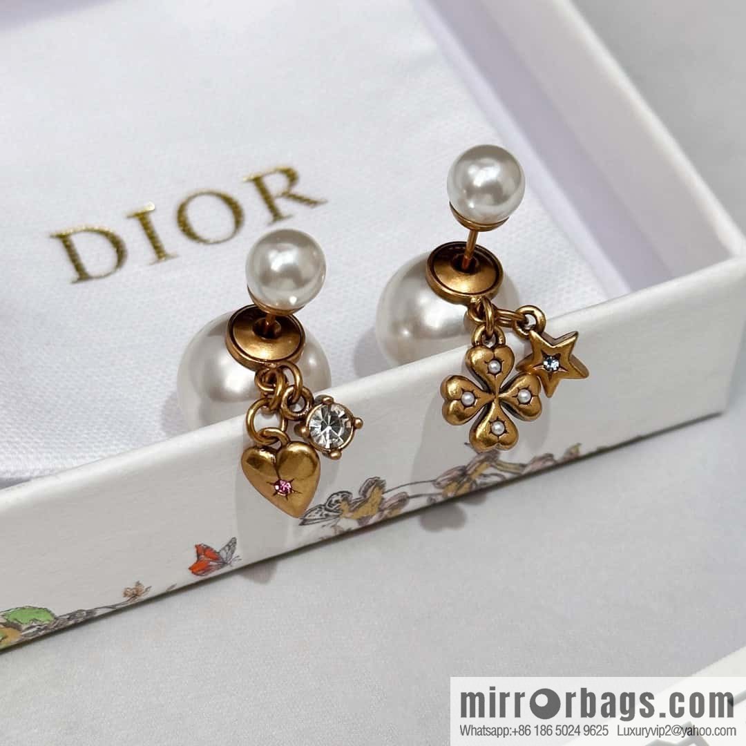 New ☑️ Dior peach heart love four-leaf clover size pearl stud earrings