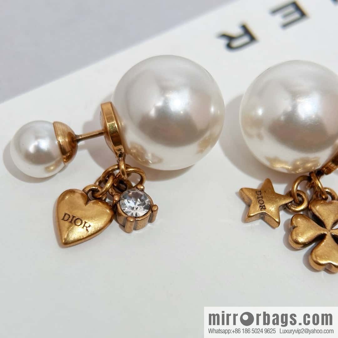 New ☑️ Dior peach heart love four-leaf clover size pearl stud earrings