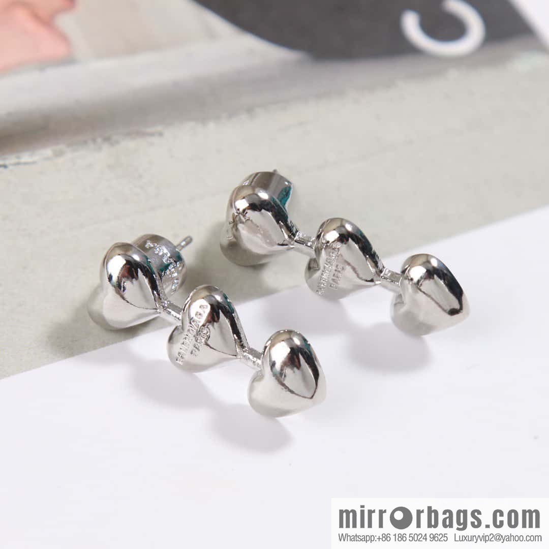 ☀️New Balenciaga BALENCIAGA three hearts peach heart love stud earrings