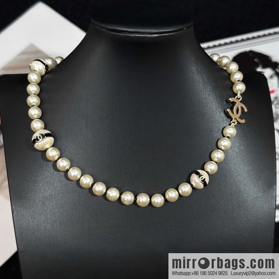 ❗️New ❗️ Chanel necklace ☀️ new ☑️ Chanel double c pearl necklace ☀️