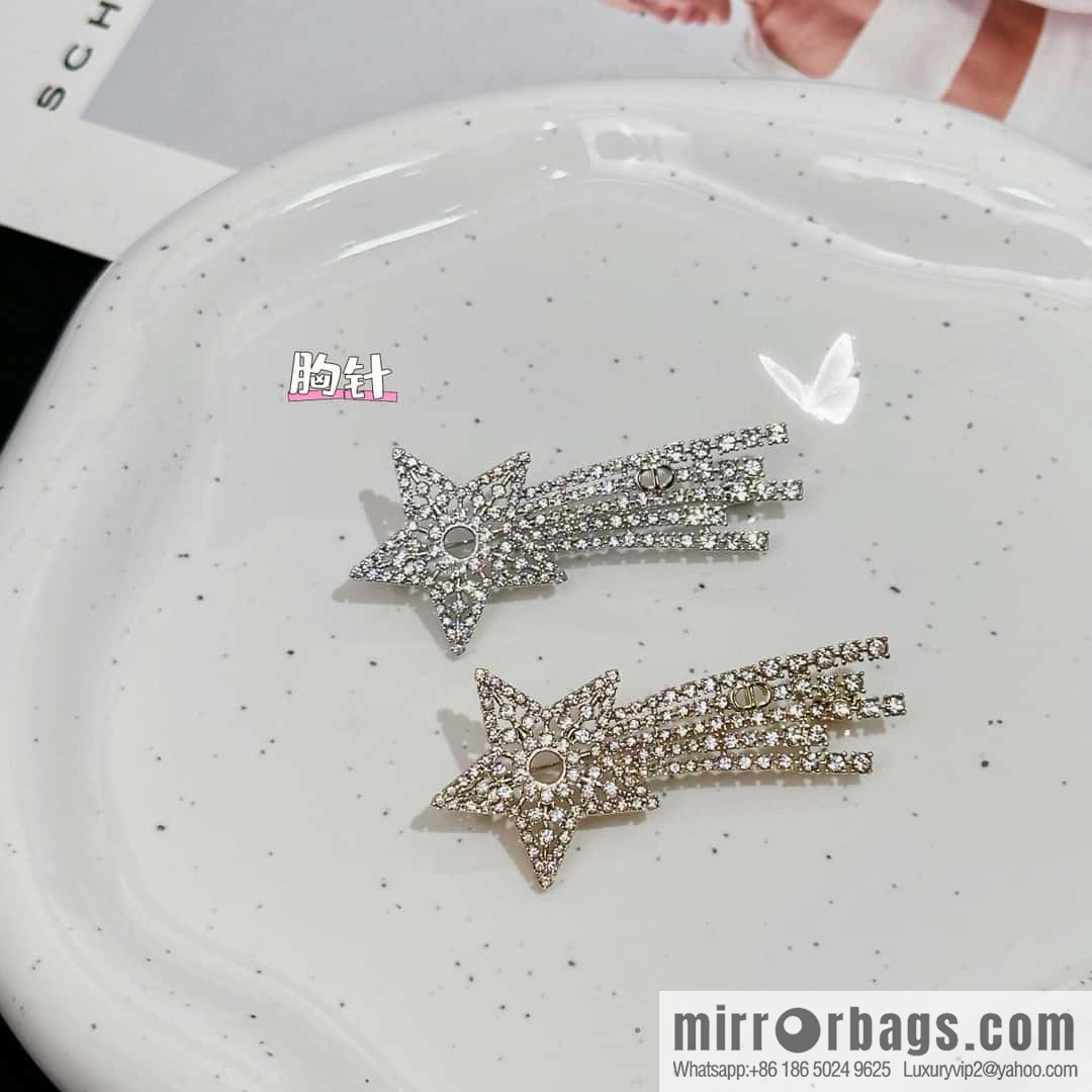 New ☑️ Dior full diamond pentagram comet brooch