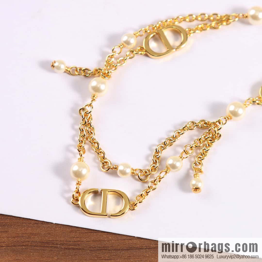 New ☑️ Dior gold CD fringed necklace, bracelet