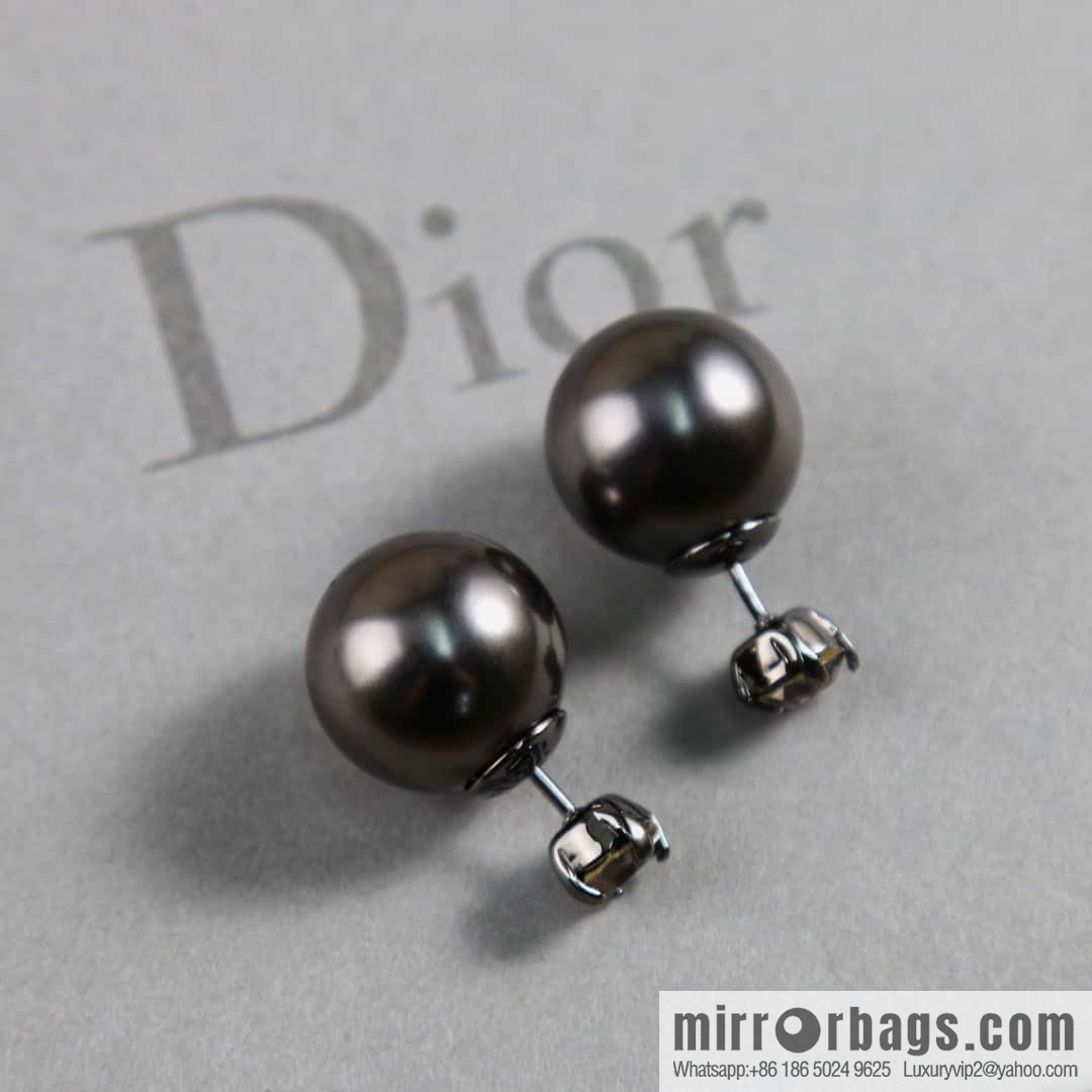 New ☑️ DIOR black diamond black pearl stud earrings