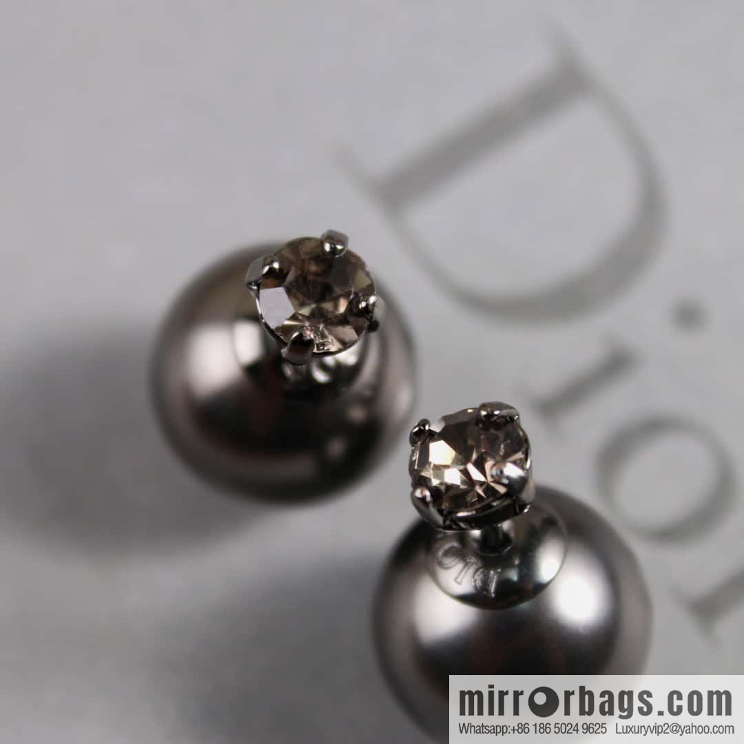 New ☑️ DIOR black diamond black pearl stud earrings