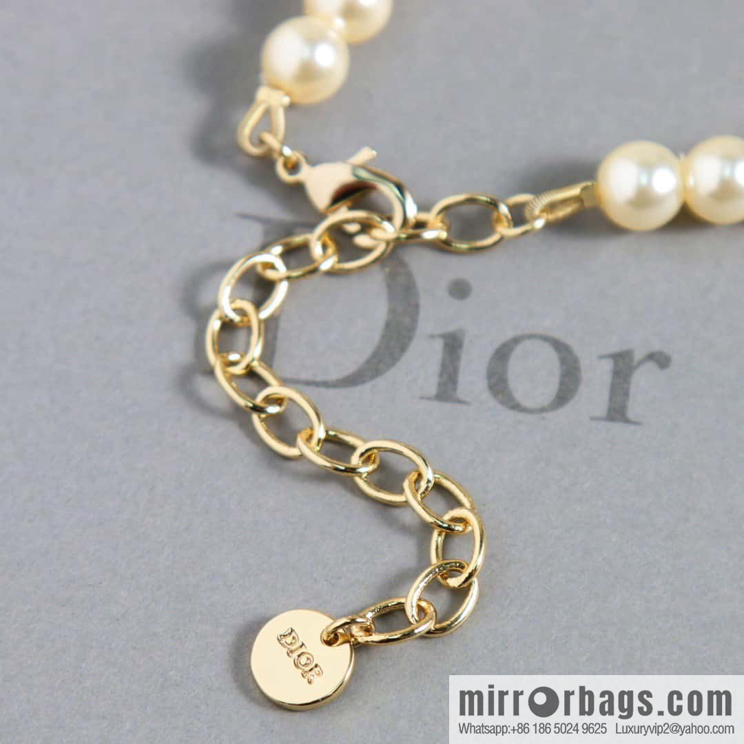 New ☑️ DIOR pearl Eiffel Tower necklace