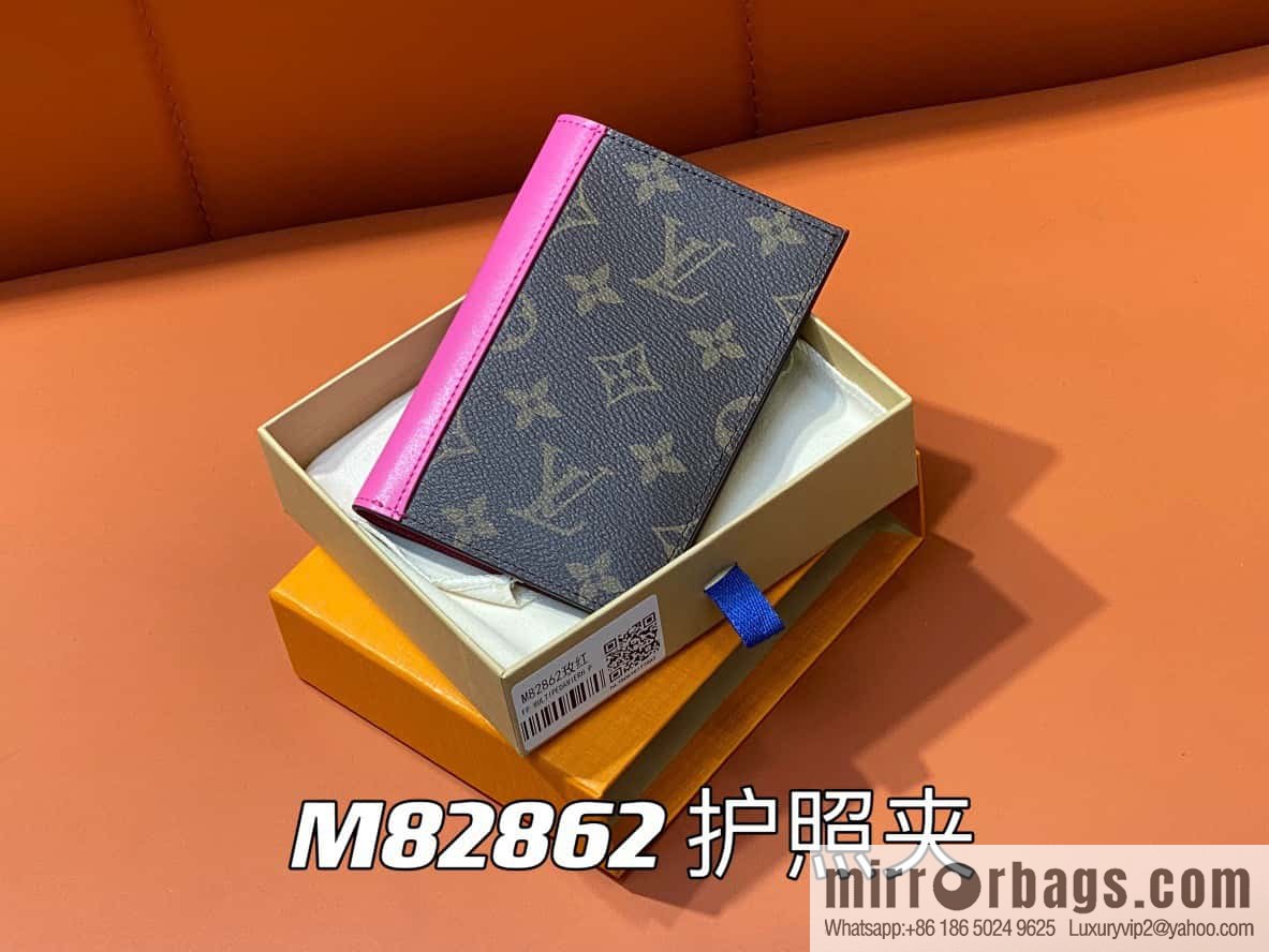 [Premium‑quality] M82862 monogram plum red, passport holder wallet series, passport protective cover