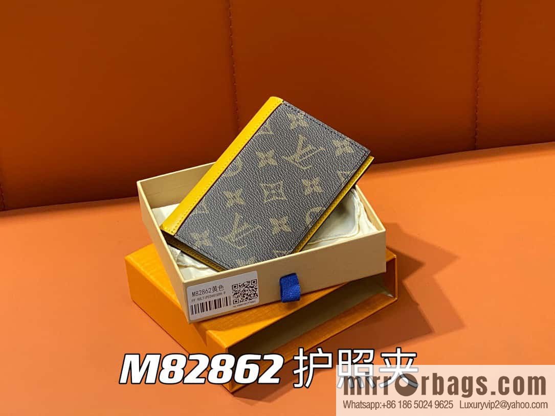 [Premium‑quality] M82862 monogram yellow, passport holder wallet series, passport protective cover