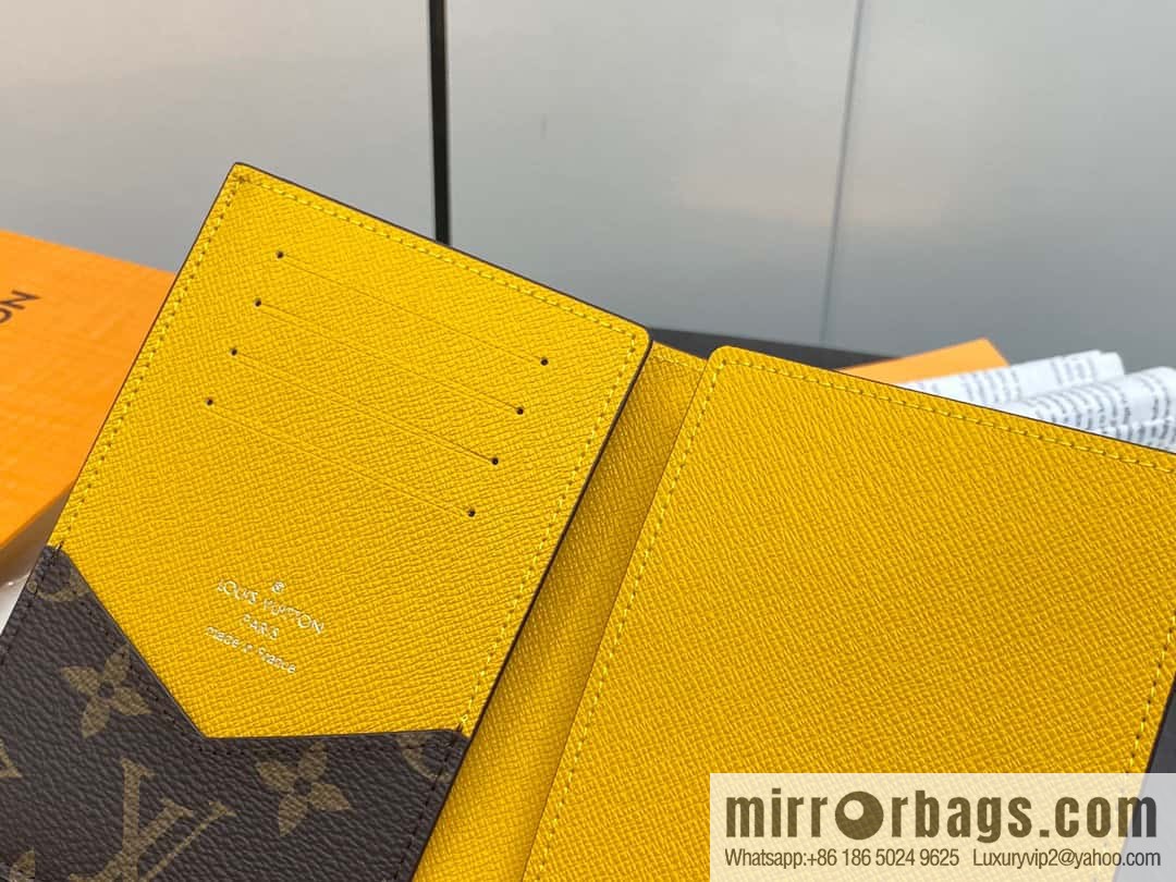 [Premium‑quality] M82862 monogram yellow, passport holder wallet series, passport protective cover