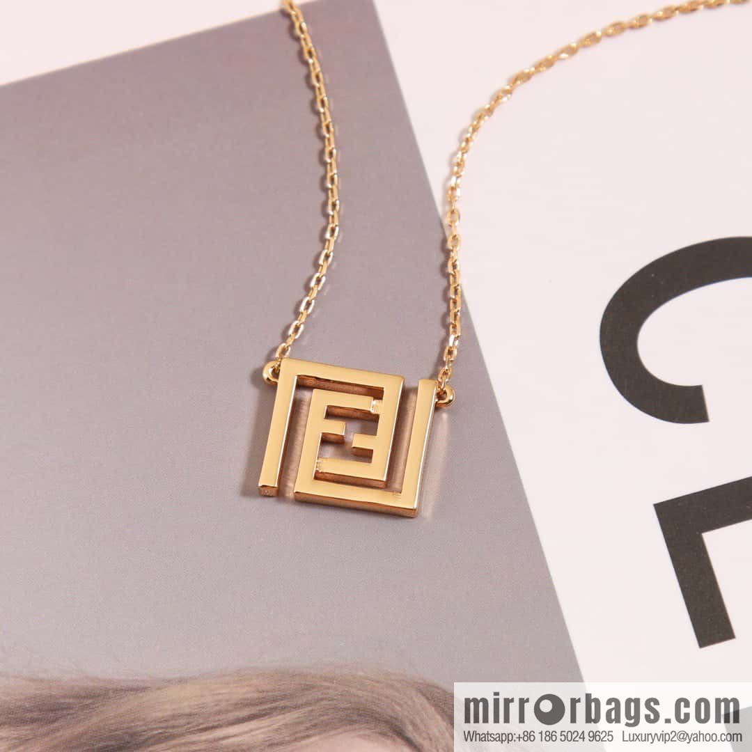 ☀New FENDI Fendi Double F Necklace ☀