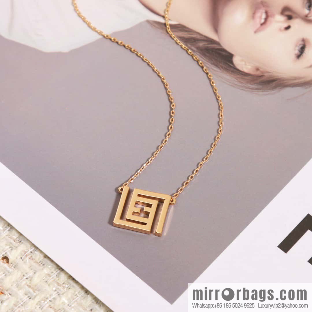 ☀New FENDI Fendi Double F Necklace ☀