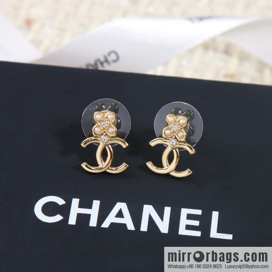 ☀️New ☑️ chanel c2 double c four-leaf clover flower pearl stud earrings ☀️