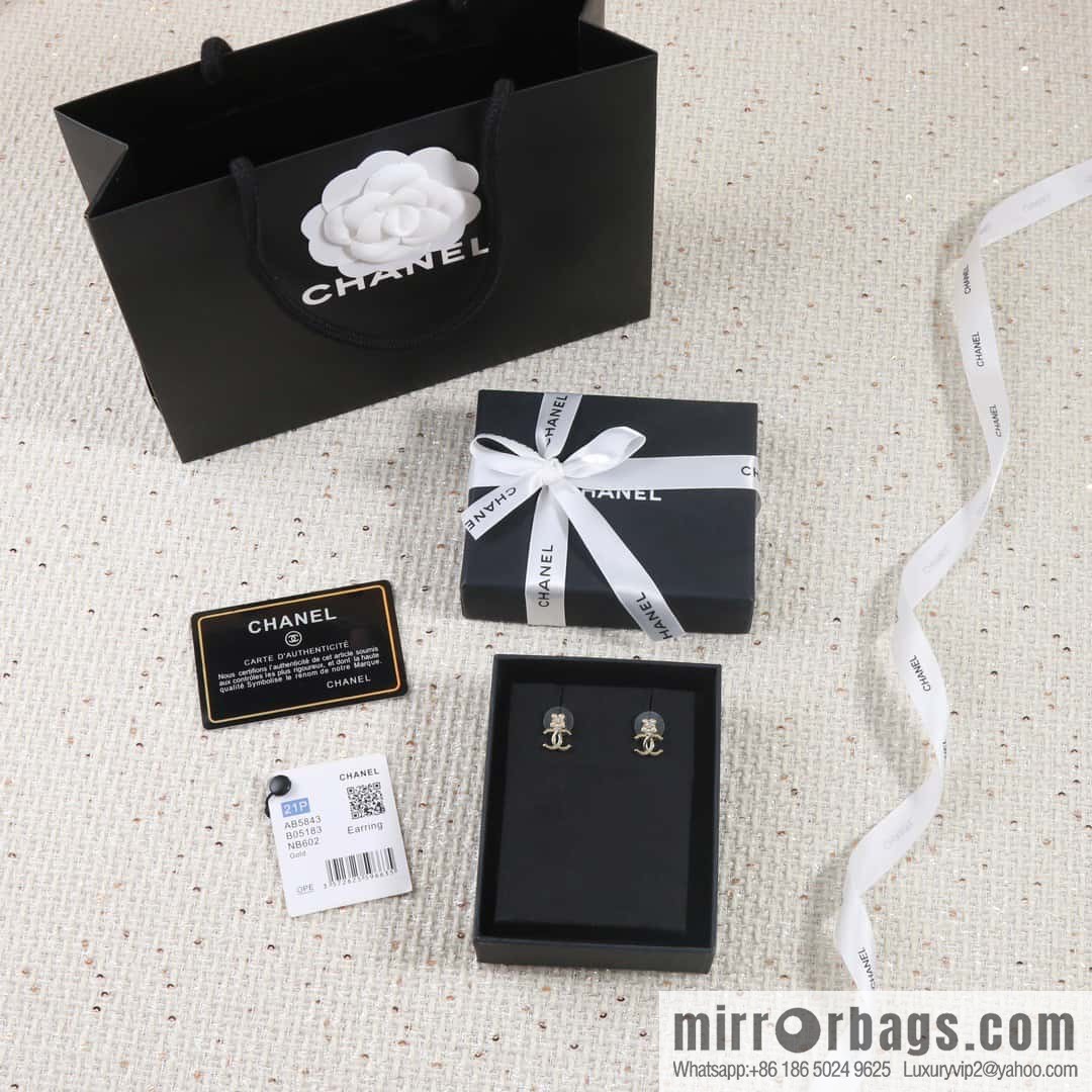 ☀️New ☑️ chanel c2 double c four-leaf clover flower pearl stud earrings ☀️