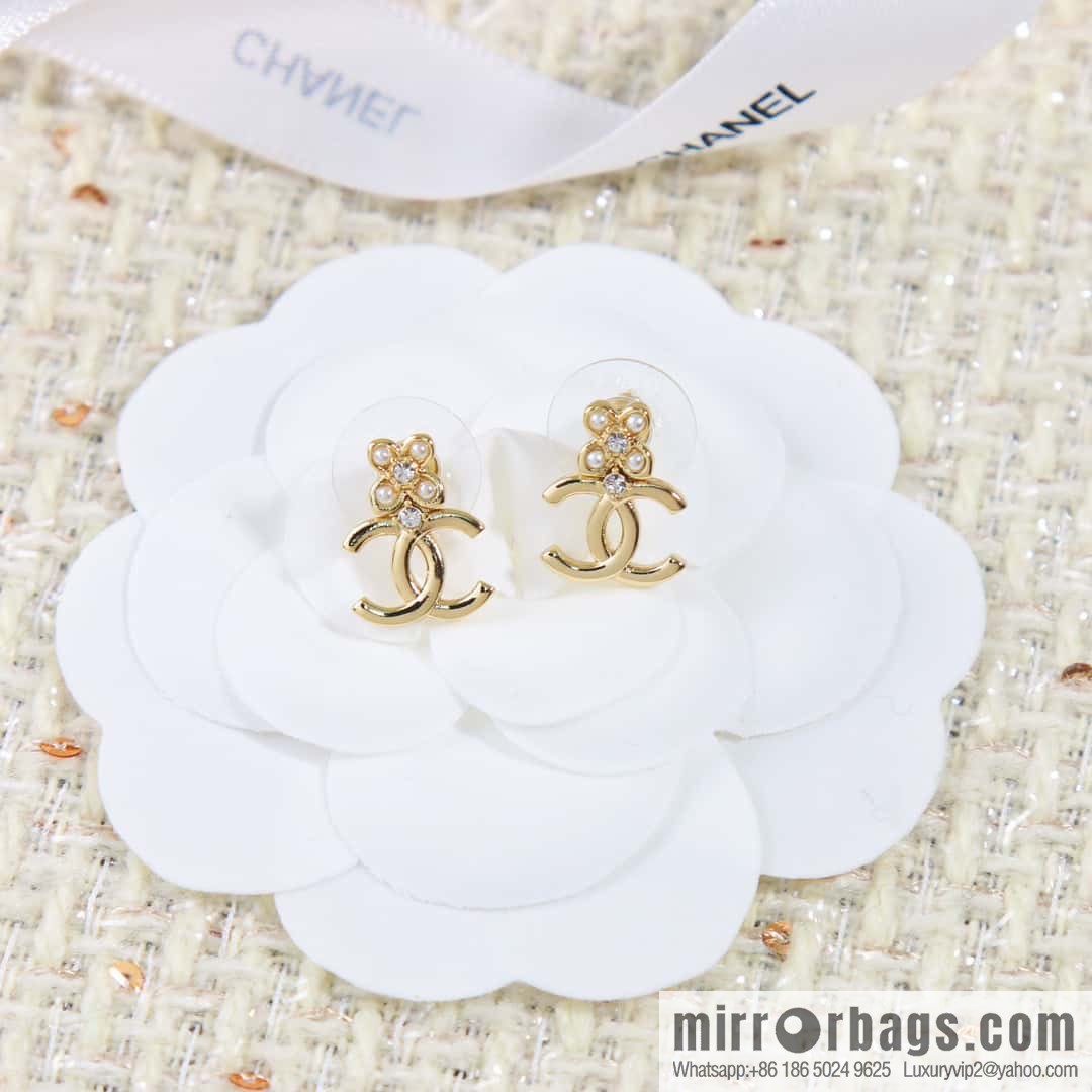 ☀️New ☑️ chanel c2 double c four-leaf clover flower pearl stud earrings ☀️