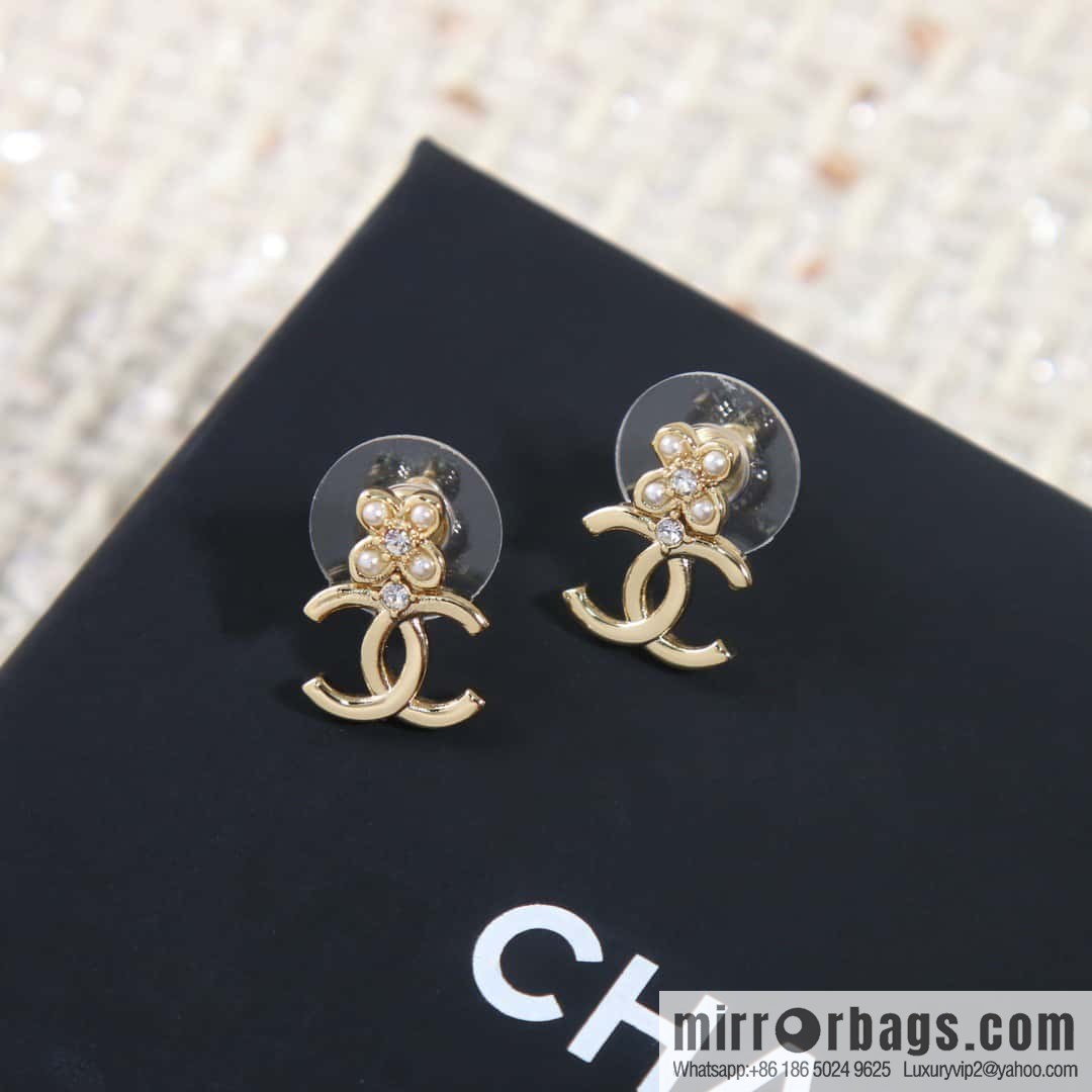 ☀️New ☑️ chanel c2 double c four-leaf clover flower pearl stud earrings ☀️