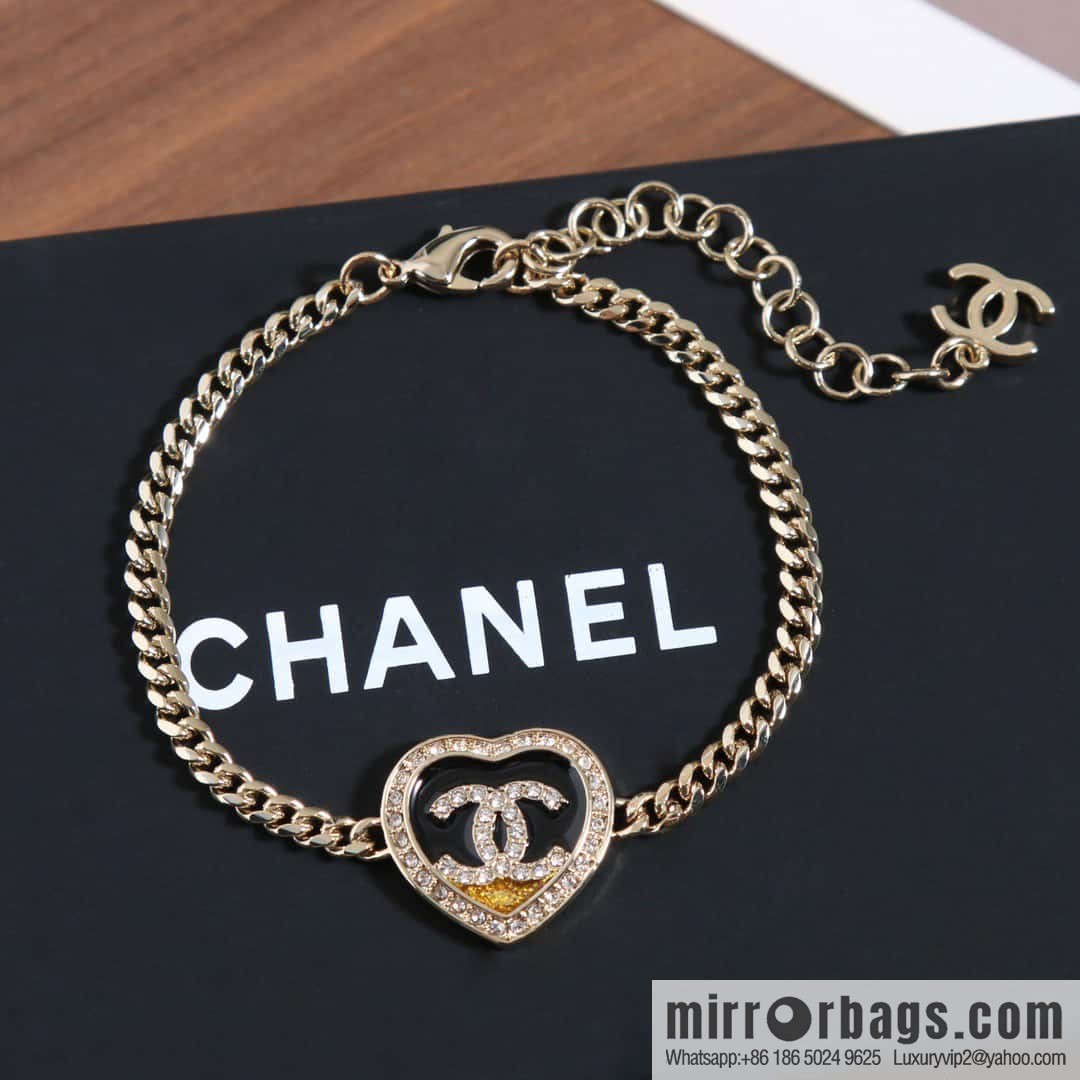 ☀️New ☑️ Chanel double c peach heart love coco necklace ☀️
