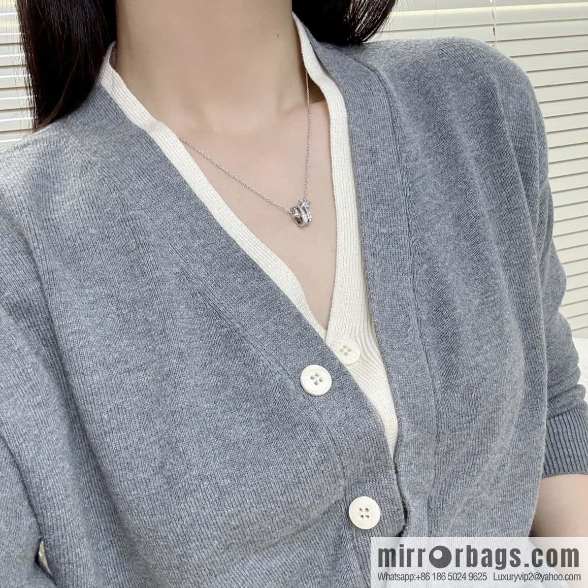 New ☑️ Chanel full diamond comet necklace