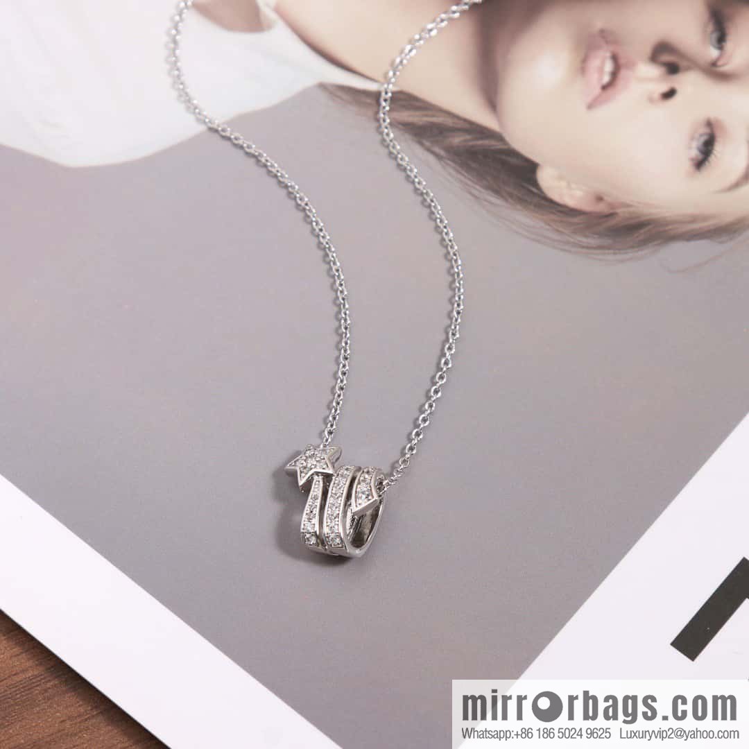 New ☑️ Chanel full diamond comet necklace