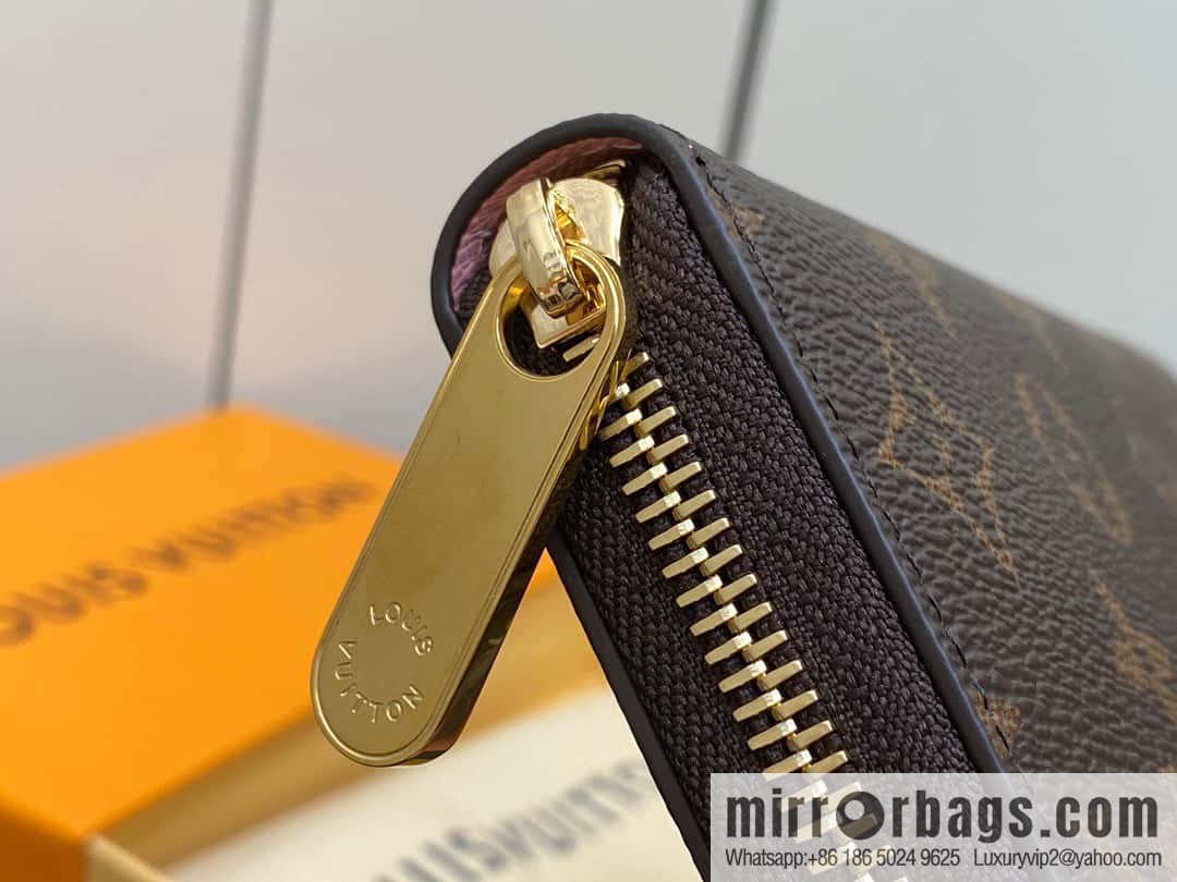 [Boutique‑grade] M42616 Christmas single zipper wallet series Zippy zipper wallet