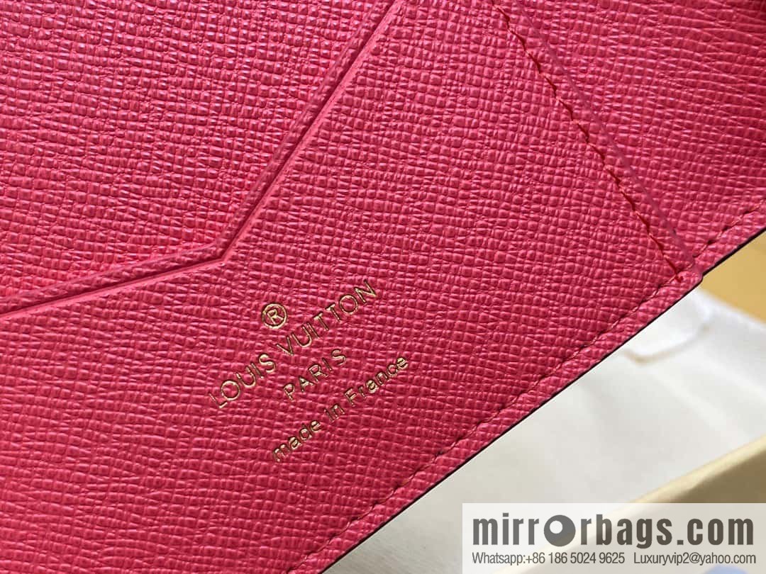[Boutique‑grade] M82625 Christmas model, new autumn and winter model, passport cover