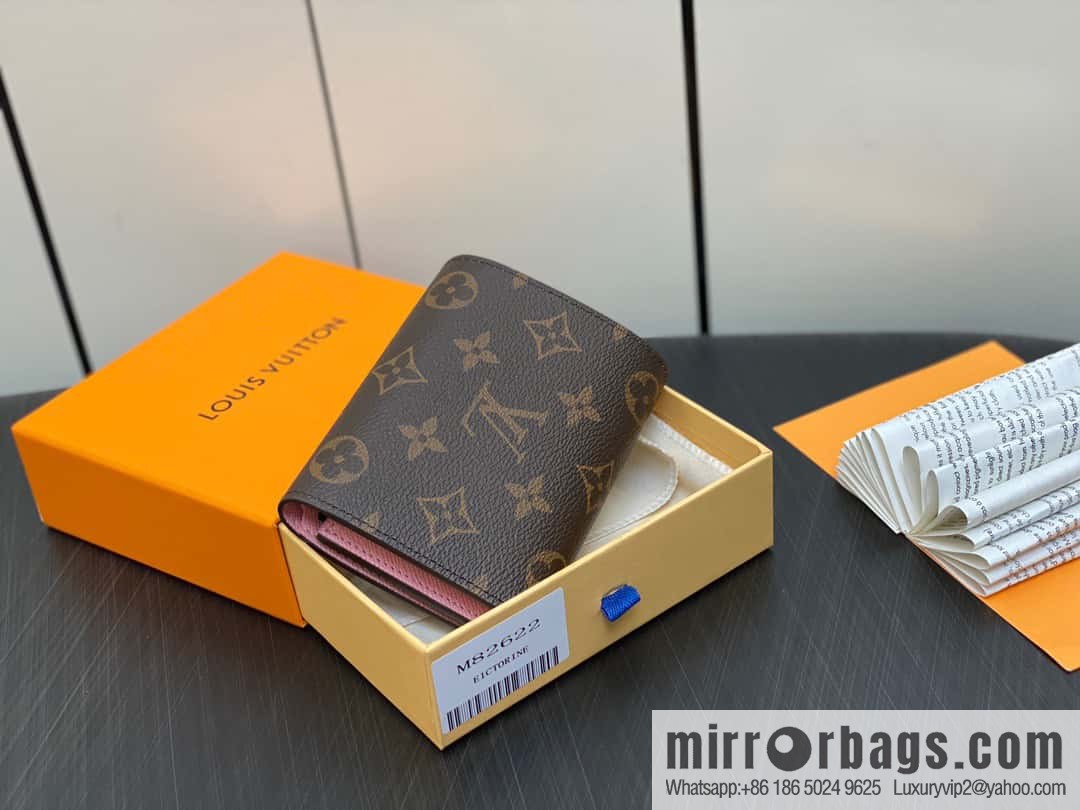 [Boutique‑grade] M82622 Christmas tri-fold wallet series, small wallet VICTORINE wallet