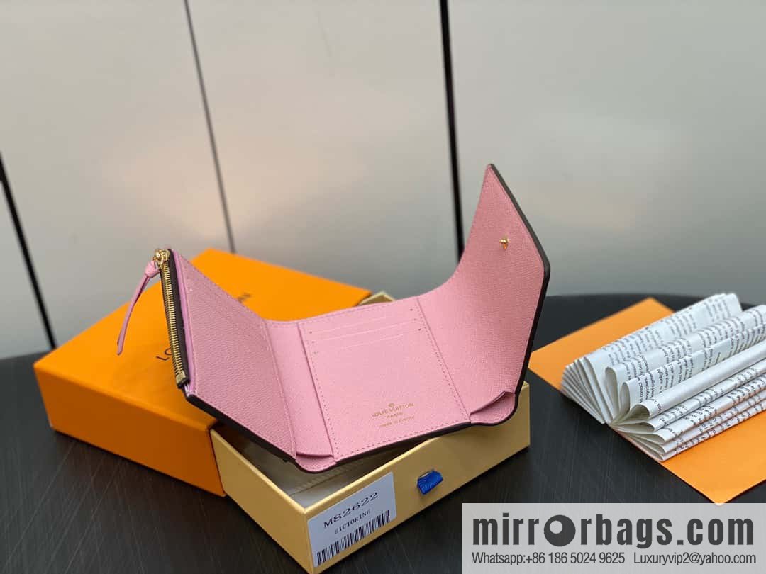 [Boutique‑grade] M82622 Christmas tri-fold wallet series, small wallet VICTORINE wallet
