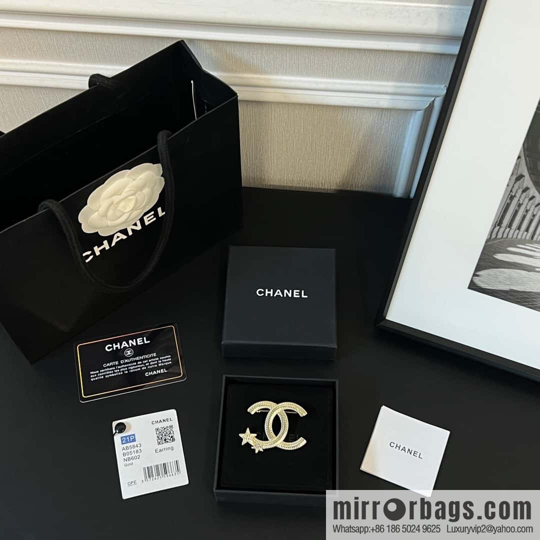 New ☑️ Chanel double c pentagram brooch