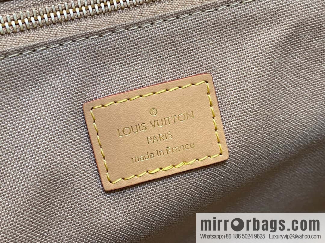 [Boutique‑grade] M24533 white flower, square bag series, this OnTheGo small handbag.