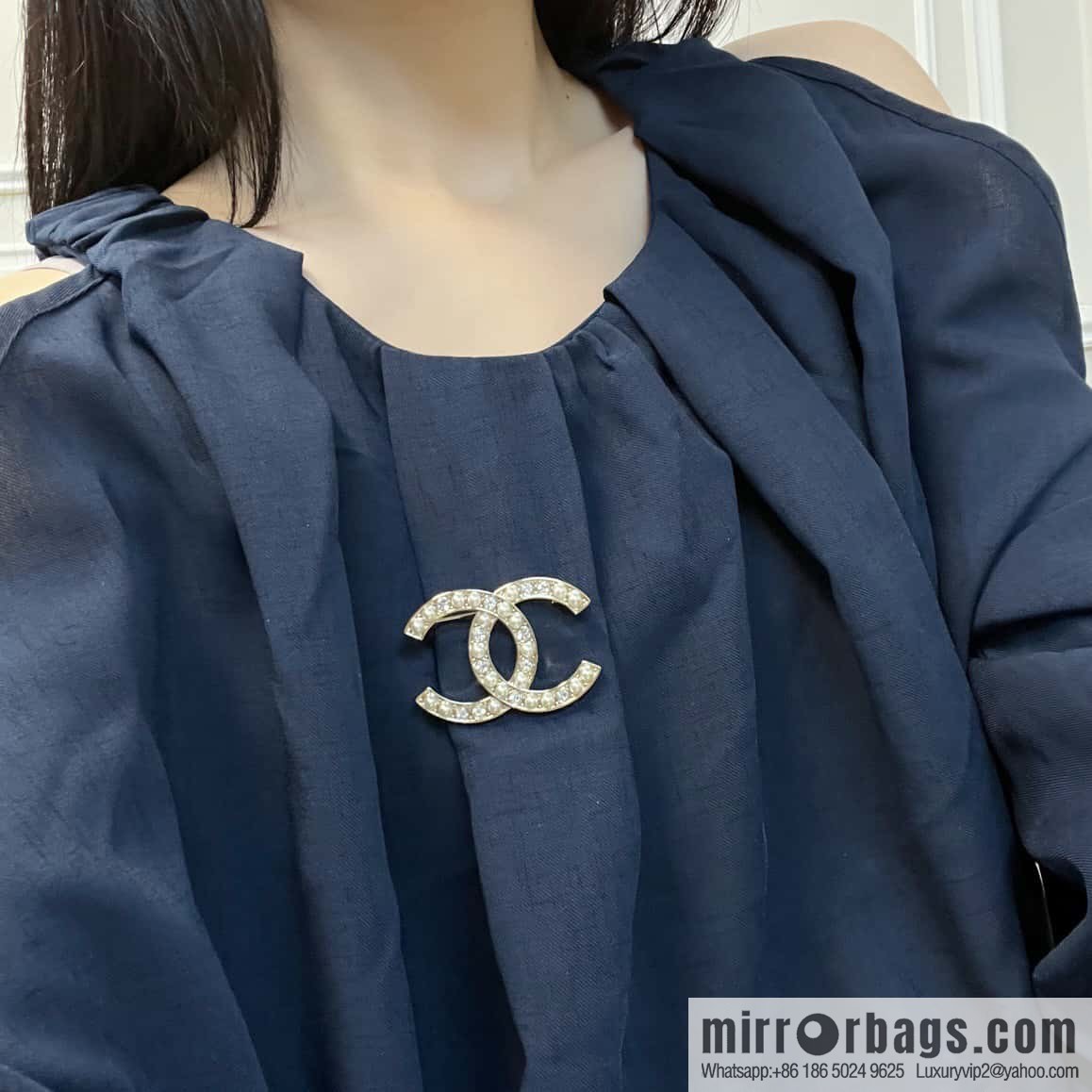 New ☑️ Chanel double c half diamond half pearl brooch
