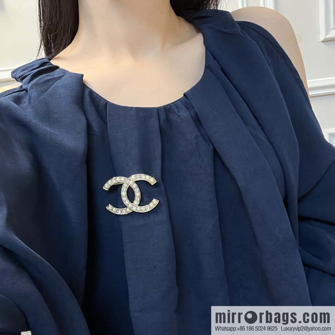 New ☑️ Chanel double c half diamond half pearl brooch