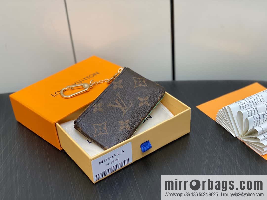 [Boutique‑grade] M82615 Christmas model, key bag wallet series, key bag 2023 Christmas M62650 82620 silk screen key bag