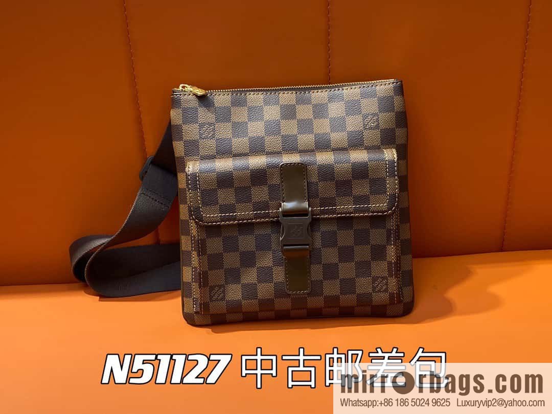 [Boutique‑grade] N51127 coffee grid, medieval men's bag messenger bag series