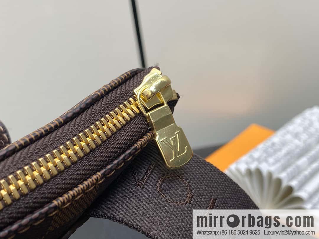 [Boutique‑grade] N51127 coffee grid, medieval men's bag messenger bag series