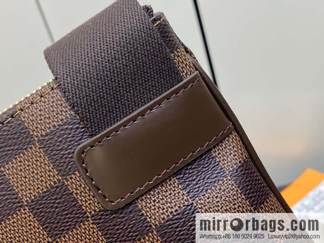 [Boutique‑grade] N51127 coffee grid, medieval men's bag messenger bag series