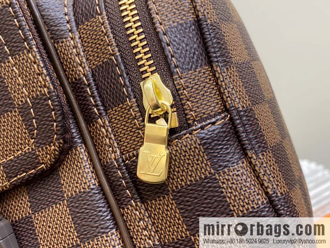 [Boutique‑grade] N51126 coffee grid, medieval men's bag messenger bag series, medieval camera bag