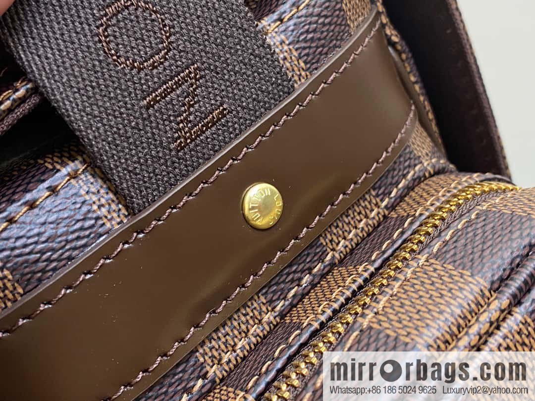 [Boutique‑grade] N51126 coffee grid, medieval men's bag messenger bag series, medieval camera bag