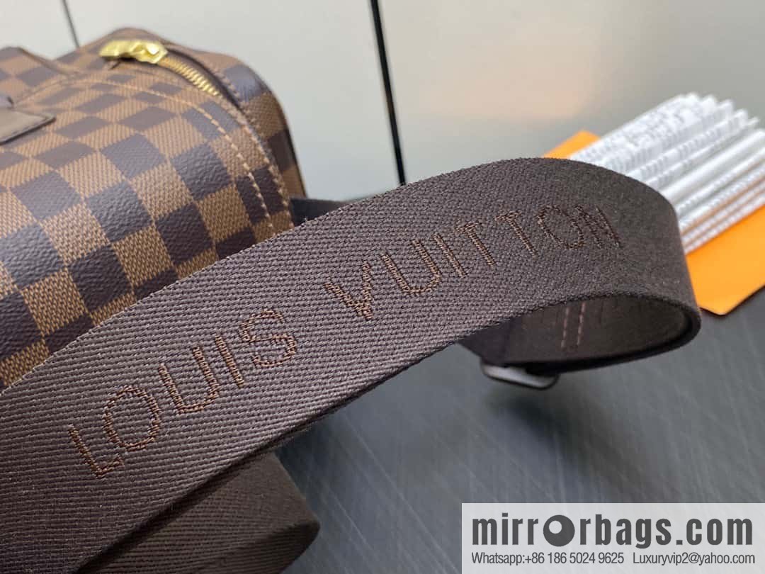 [Boutique‑grade] N51126 coffee grid, medieval men's bag messenger bag series, medieval camera bag