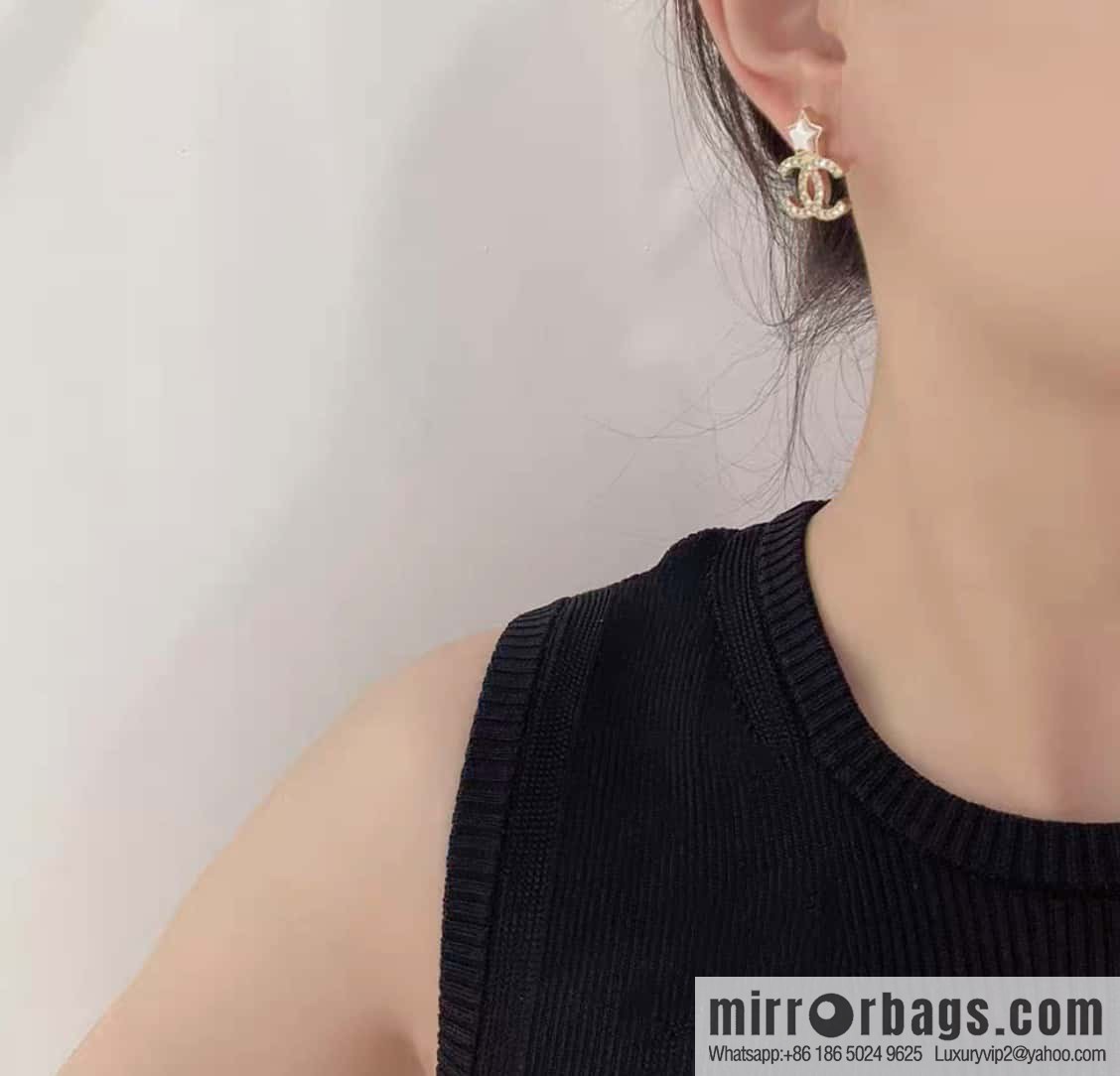 ☀️New ☑️ Chanel C2 double c pentagram ⭐ star stud earrings ☀️